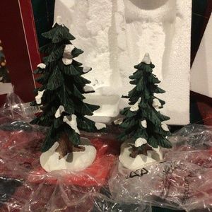 St. Nicholas Square® Village 6” & 8” Trees